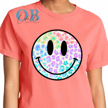 Load image into Gallery viewer, &quot;SPRING CHEETAH SMILEY FACE&quot; T-SHIRT
