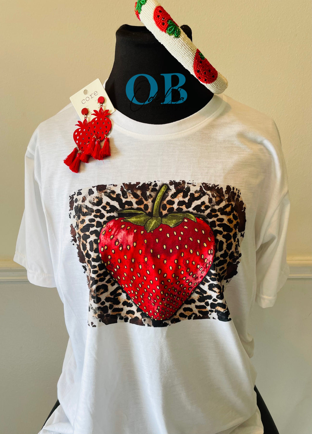 White cheetah strawberry t-shirt